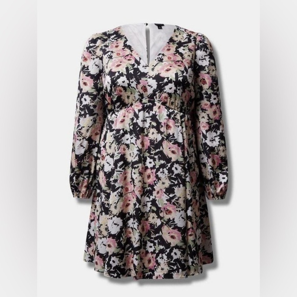 Torrid 1X mini bubble charmeuse babydoll dress